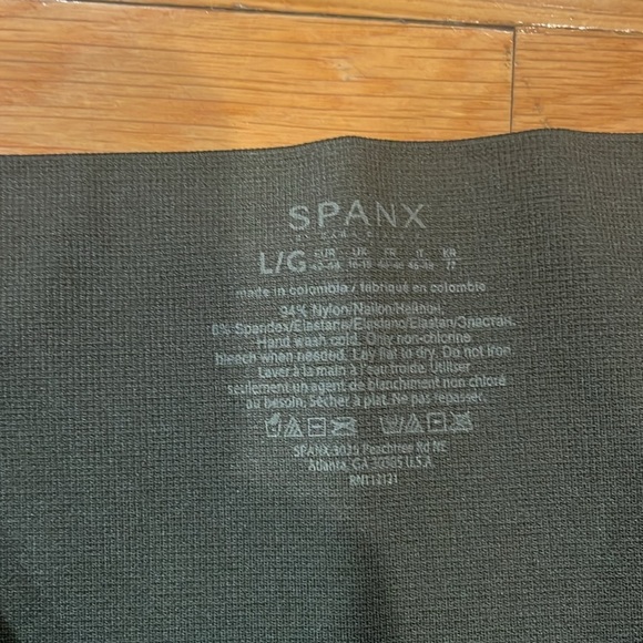 Spanx women’s green camo seamless leggings size large . - Picture 7 of 8